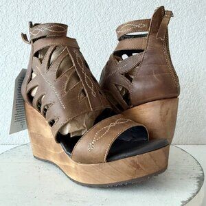 Lane Boots BECCA Womens Brown Wedges 8.5 Western Sandals Cowgirl Wooden Heel NEW